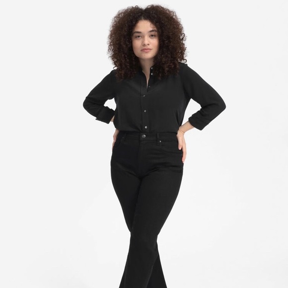 Everlane The Clean Silk Relaxed Black Button Down - Picture 3 of 6